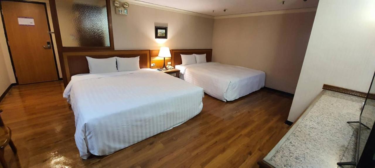 Tapeng Bay Holiday Hotel Donggang Exterior foto