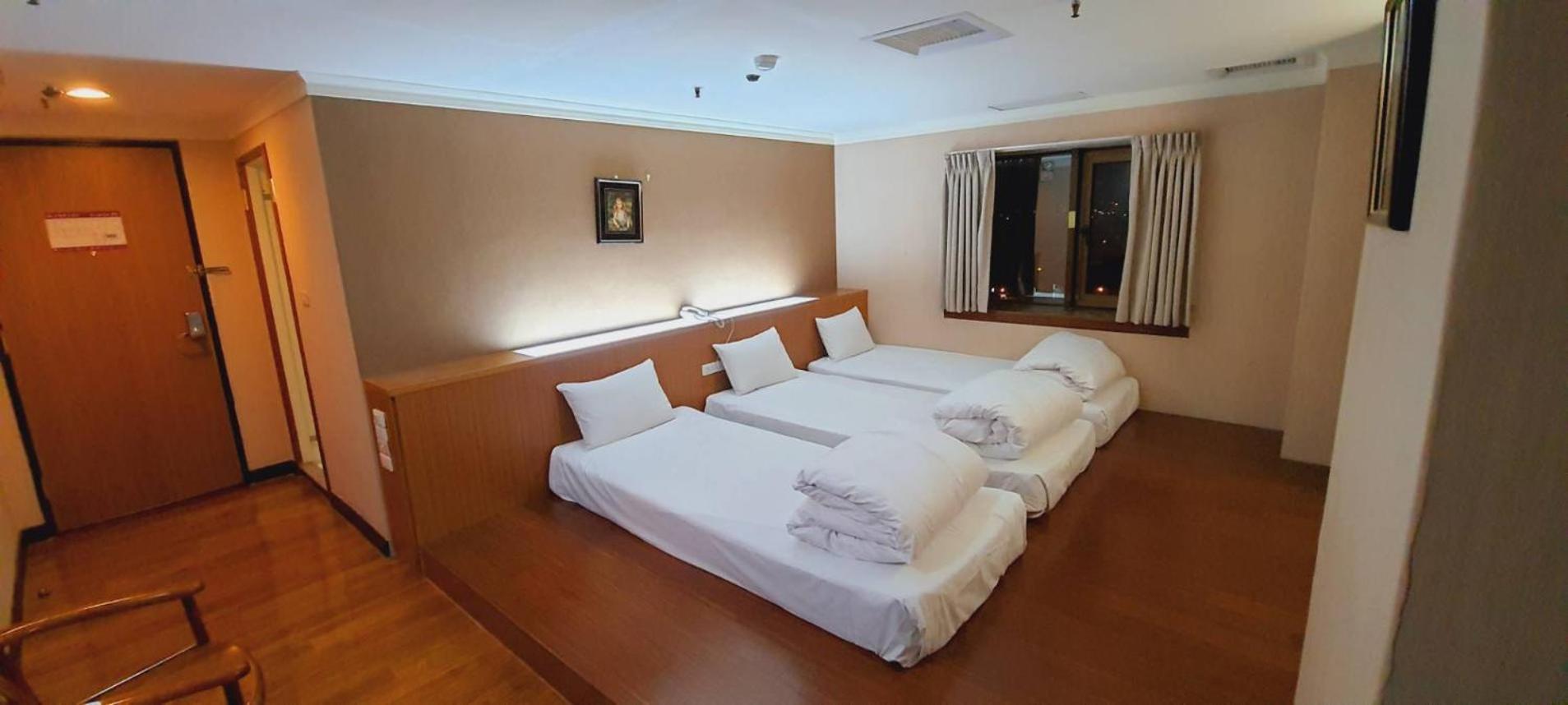 Tapeng Bay Holiday Hotel Donggang Exterior foto